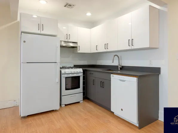 19-19 24th Avenue image 8 of 21