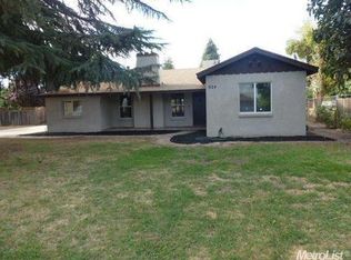 924 Elm Ave, Modesto, CA 95351