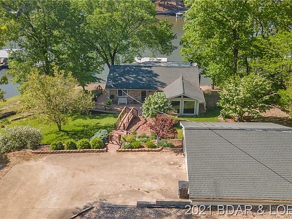 3rd image of 95 Chelsie Cir