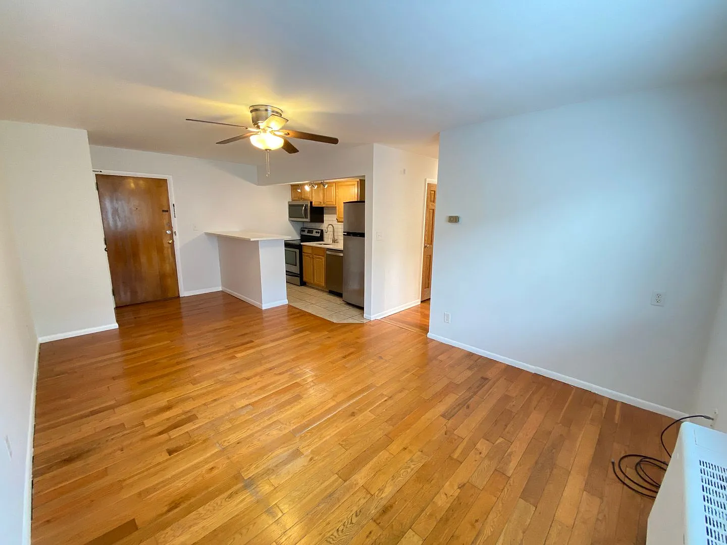 W 3rd Ave 85 NPR — Photo 3