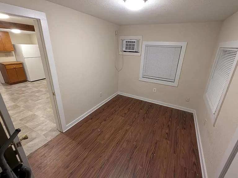 2919 Winter Lake Rd — Photo 4