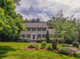 8 Captains Way, Billerica, MA 01821