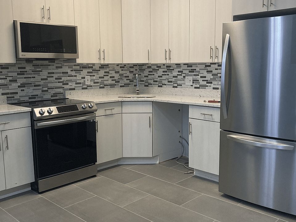 1st image of 208 Mac Donough St #2
