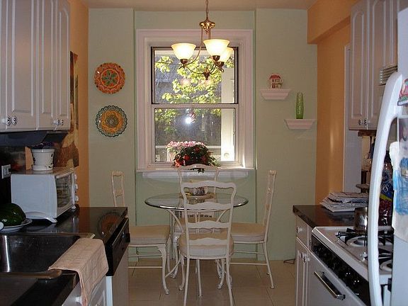 3rd image of 16221 Powells Cove Blvd APT 3K