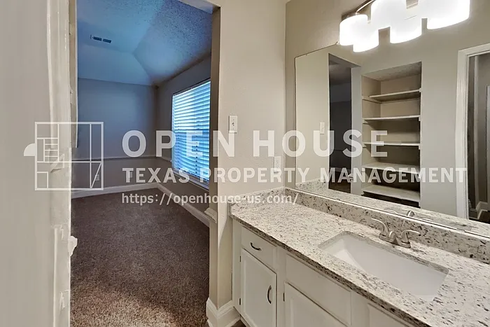 8201 Weatherly Dr — Photo 11