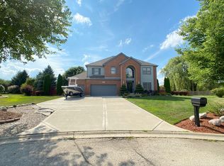 14 Bunker Hill Ct, Algonquin, IL 60102