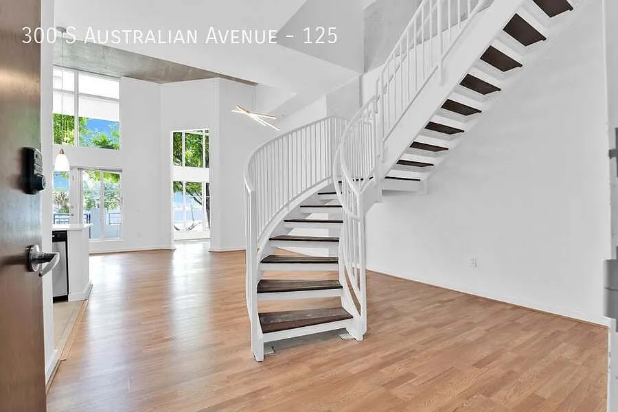 Desirable & spacious 2-story townhome with dramatic 16-20 ft ceilings — Photo 3