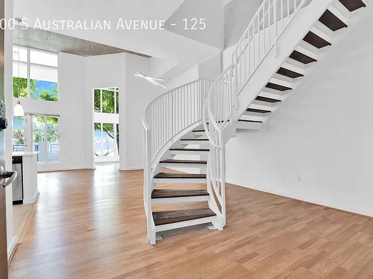 300 S Australian Ave #125 — Photo 3