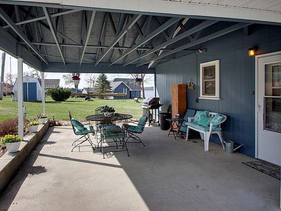 3rd image of 2160 N State Highway 96 St