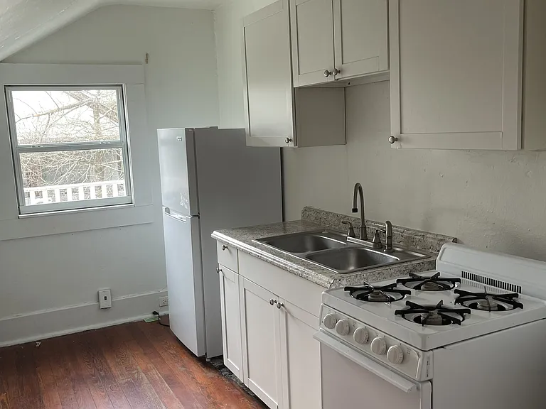 7819 Saint Charles Ave #I — Photo 9