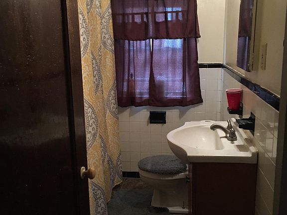 3rd image of 1321 N 15th St
