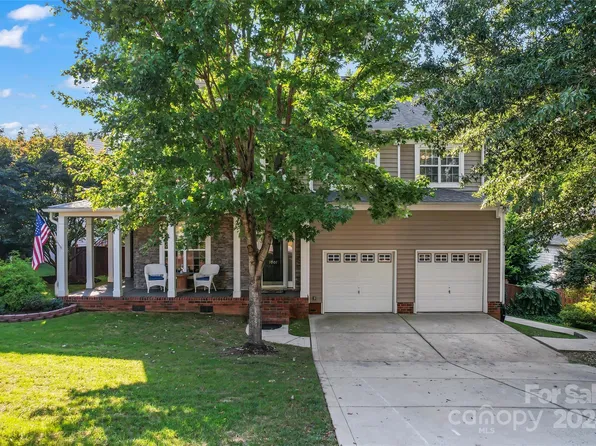 1001 Anduin Falls Dr NW, Charlotte, NC 28269