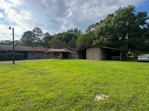 15212 Crystal Dr, Pride, LA 70770