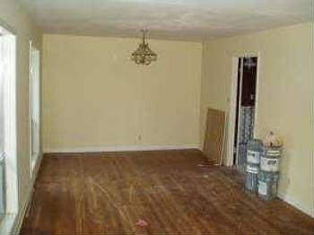 5th image of 4204 Smithsonia Ct