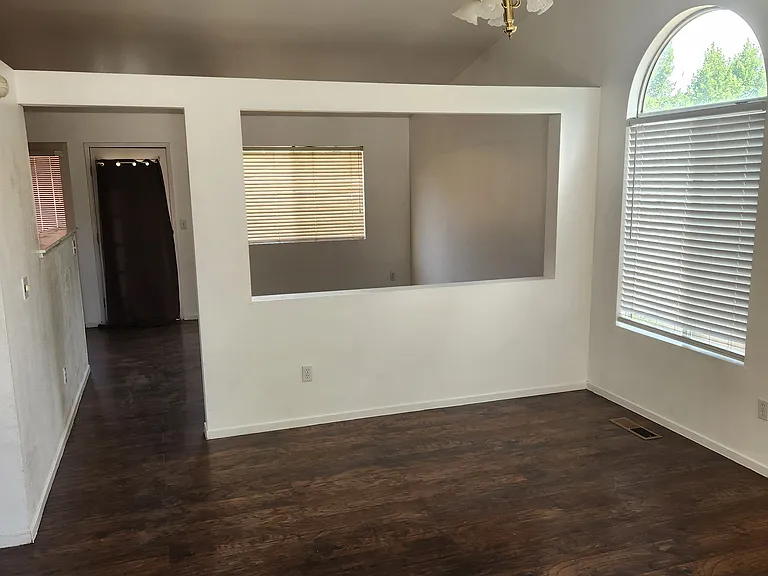 8279 Shifting Sands Dr — Photo 2