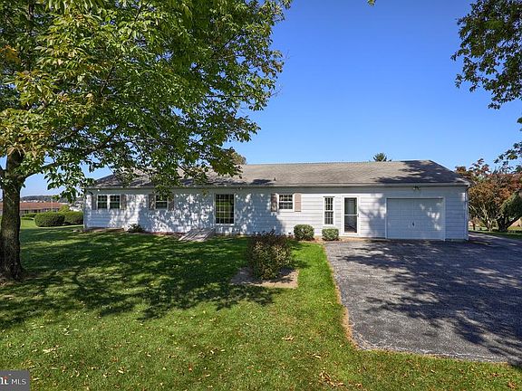 3rd image of 670 Bella Vista Dr