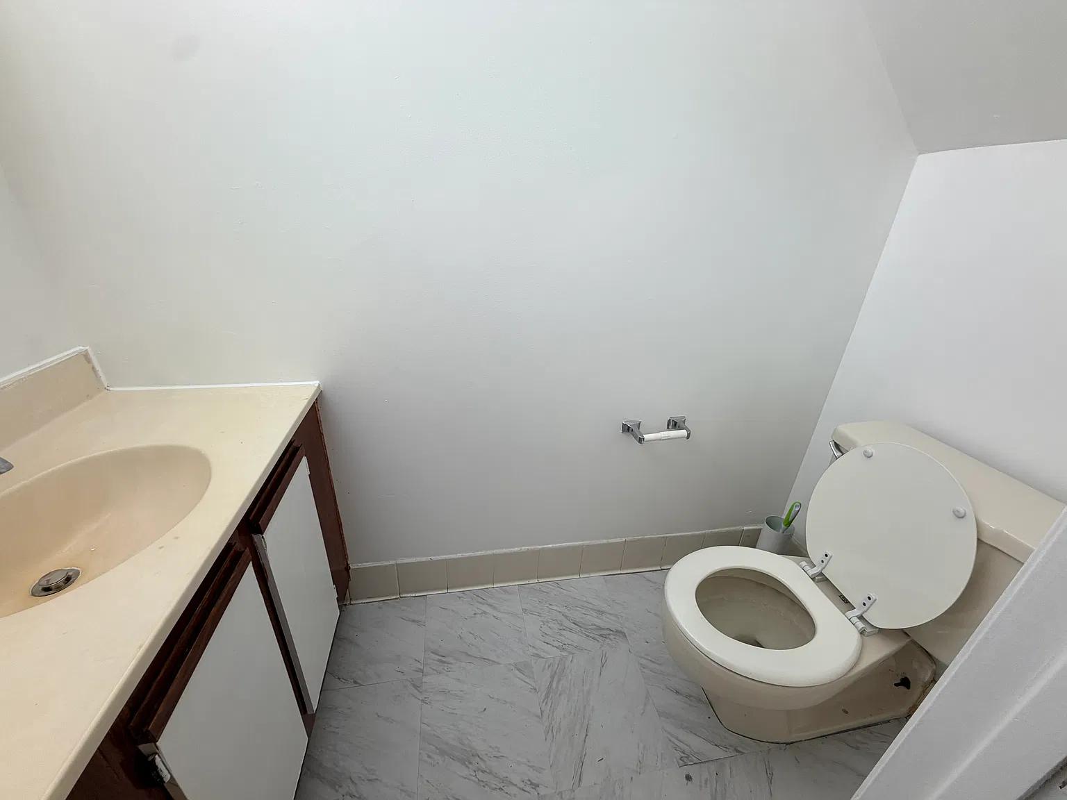 3 bed, 1.5 bath, $3,500 — Photo 4