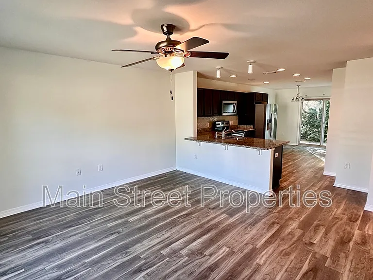 10493 River Birch Dr — Photo 3