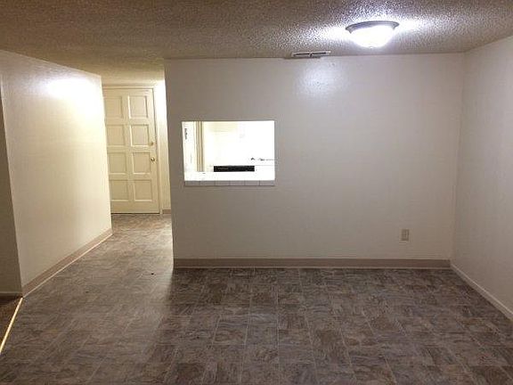 3rd image of 4854 E Tulare Ave APT 110
