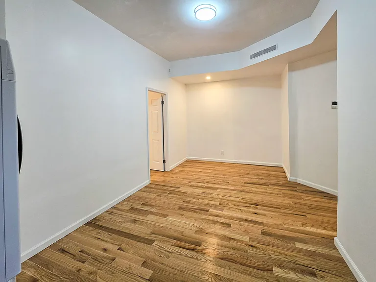 1390 1/2 2nd Ave #3 — Photo 11