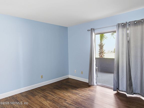 5th image of 6519 W NEWBERRY Road #1006