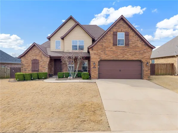 2000 W Linda Ln, Rogers, AR 72758