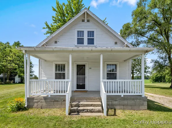 525 Jermyn St, Ionia, MI 48846