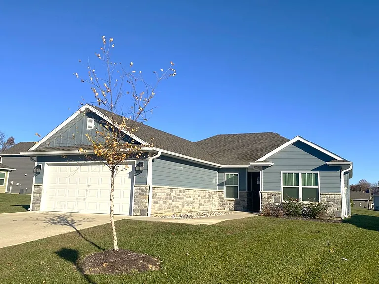 Manor Homes — Photo 84