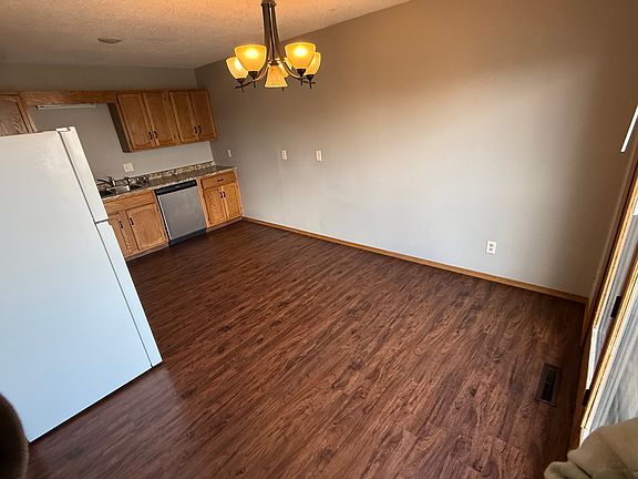 3rd image of 700 N Harrington Ave #1