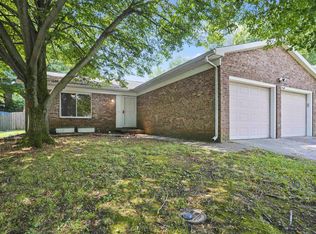 6613 Bayard Park Dr, Evansville, IN 47715