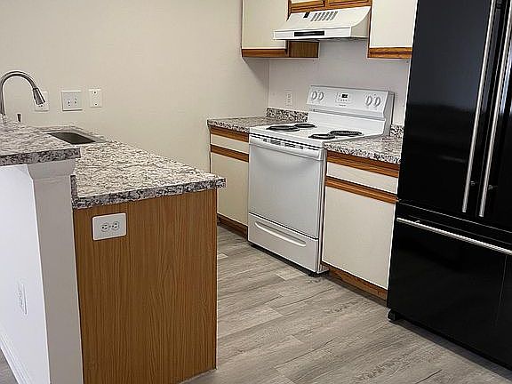 5th image of 111 Driftwood Ct #117