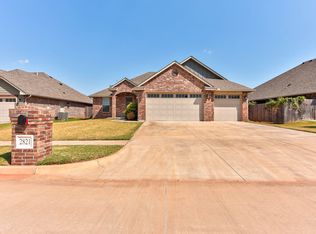 2821 Summit Crossing Pkwy, Norman, OK 73071