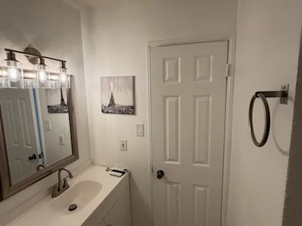 17785 Grand Ave #B, Lake Elsinore, CA 92530