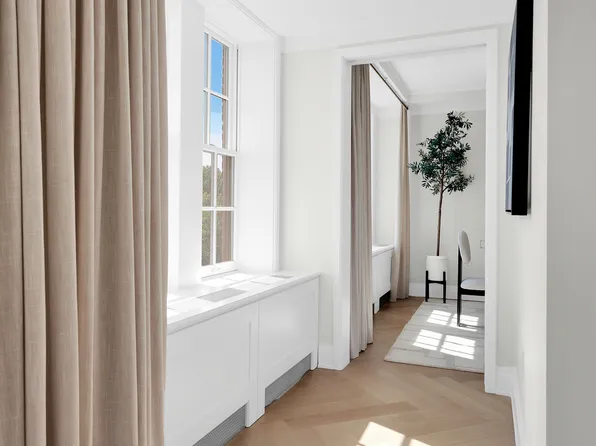 360 Central Park West image 7 of 16