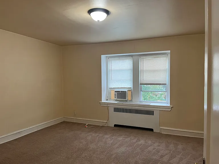 3427 Sheffield Ave #2 — Photo 10