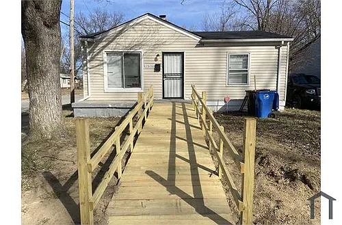 26086 Colgate St Photo 1