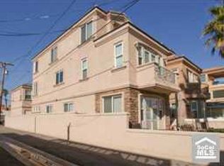111 6th St, Newport Beach, CA 92661
