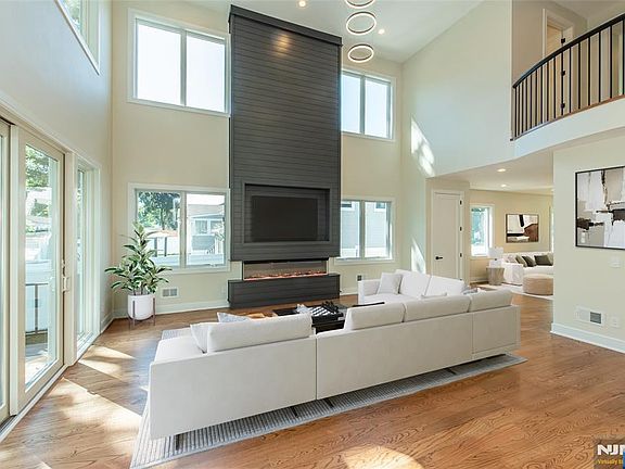 5th image of 778 Wynetta Place