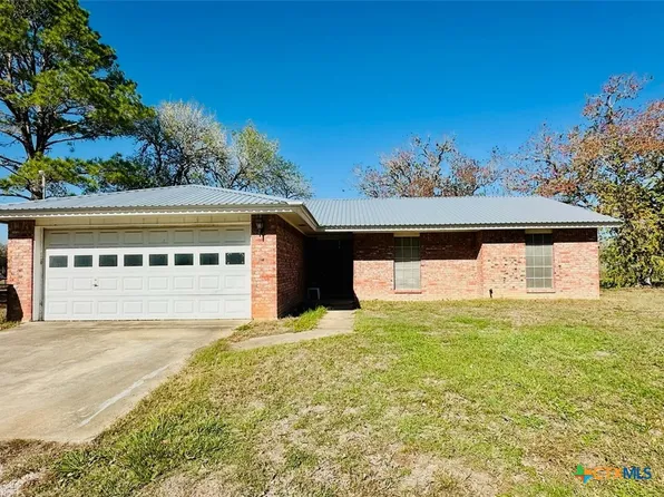 109 E 9th St, Yorktown, TX 78164