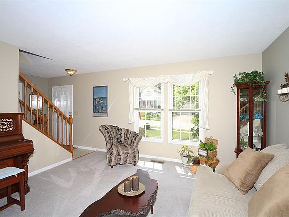 3rd image of 11588 Greenridge Dr