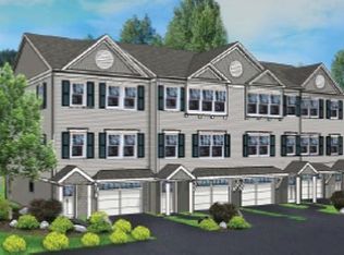 6 Village Crossing #6, East Lyme, CT 06357