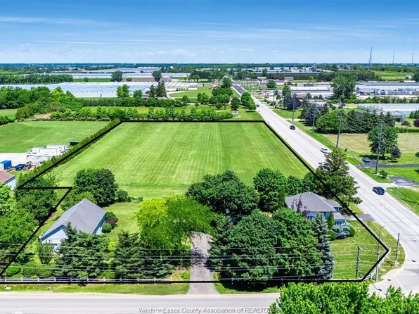 1570 Road 3 W, Kingsville, ON N9Y 3A3