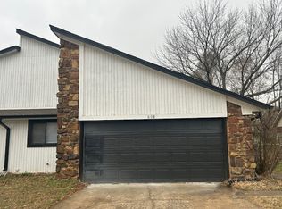 608 S Chestnut Ave, Broken Arrow, OK 74012