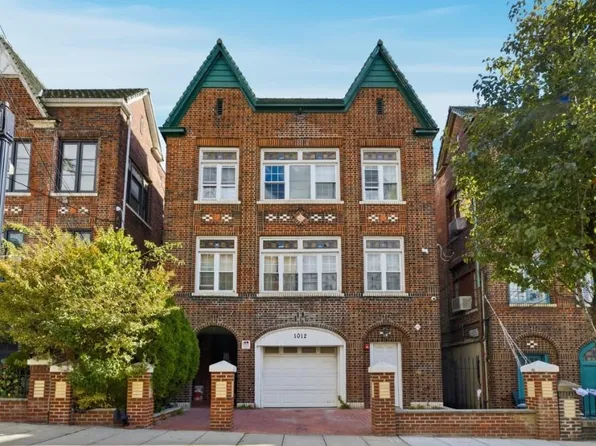 1012 Palisade Avenue image 1 of 19