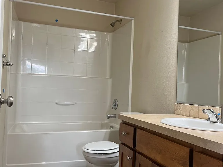 2400 NW Sunny Ln — Photo 15