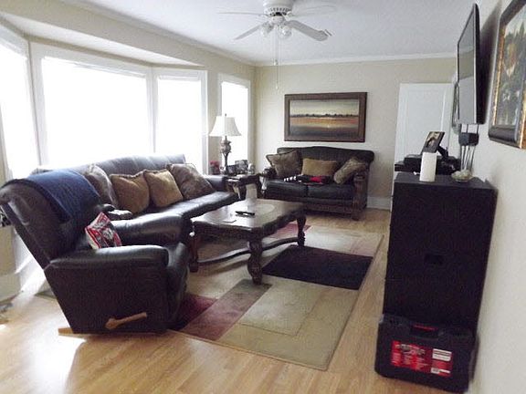 3rd image of 1302 Bonita Ave