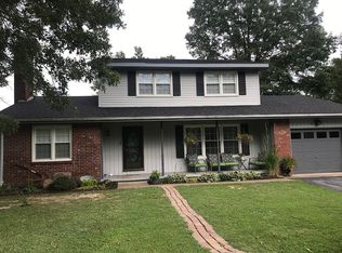 117 Fairlane Dr, Ironton, MO 63650