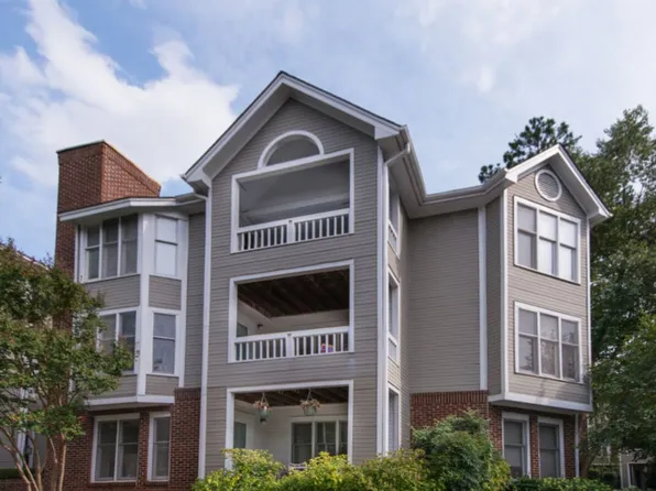 1061 Wirewood Dr APT 203, Raleigh, NC 27605
