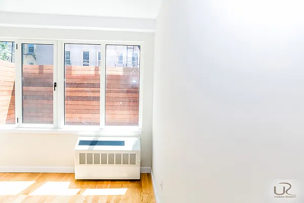 Rented by Urban Realty NYC | media 30