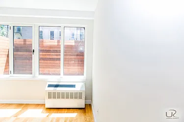 Rented by Urban Realty NYC